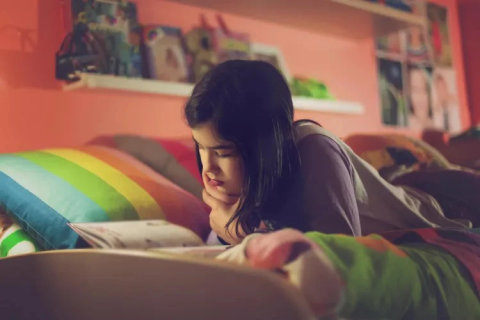 Cha mẹ rất dễ mắc sai lầm này khi nuôi dạy đứa trẻ hướng nội