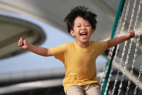 Cha mẹ thông minh bồi dưỡng cho con 2 phẩm chất này: Đi đâu cũng sống được, lúc nào cũng mạnh mẽ, không lo bị bắt nạt
