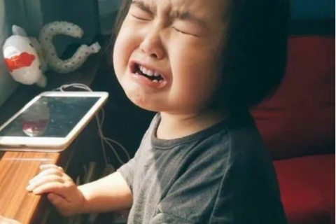 4 hành vi xấu của cha mẹ khiến con cái dễ bắt chước