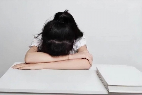 Bất hạnh lớn nhất của một đứa trẻ không phải nghèo khó mà là cha mẹ cứ phơi bày 3 bí mật này của chúng ra