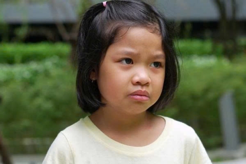 Cha mẹ mắc 2 lỗi lầm, con cái sẽ nghèo nàn suốt đời: Rất nhiều phụ huynh vẫn làm hàng ngày