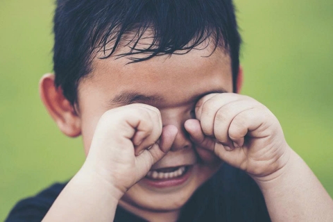 Nhà nào cũng mắc: 3 sai lầm khiến con cái mãi không lớn nổi